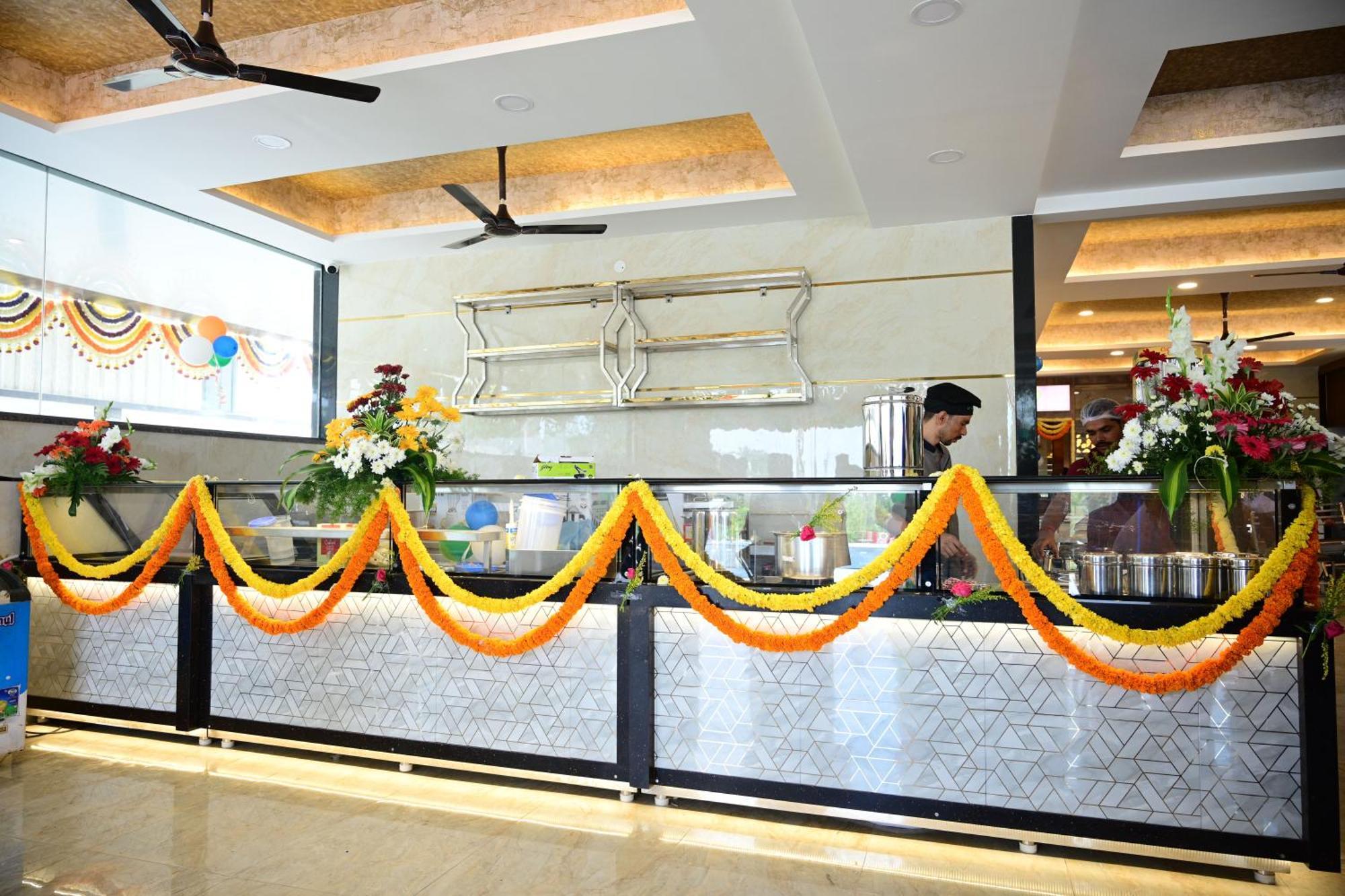 Hotel Dwaraka Kaglipur エクステリア 写真